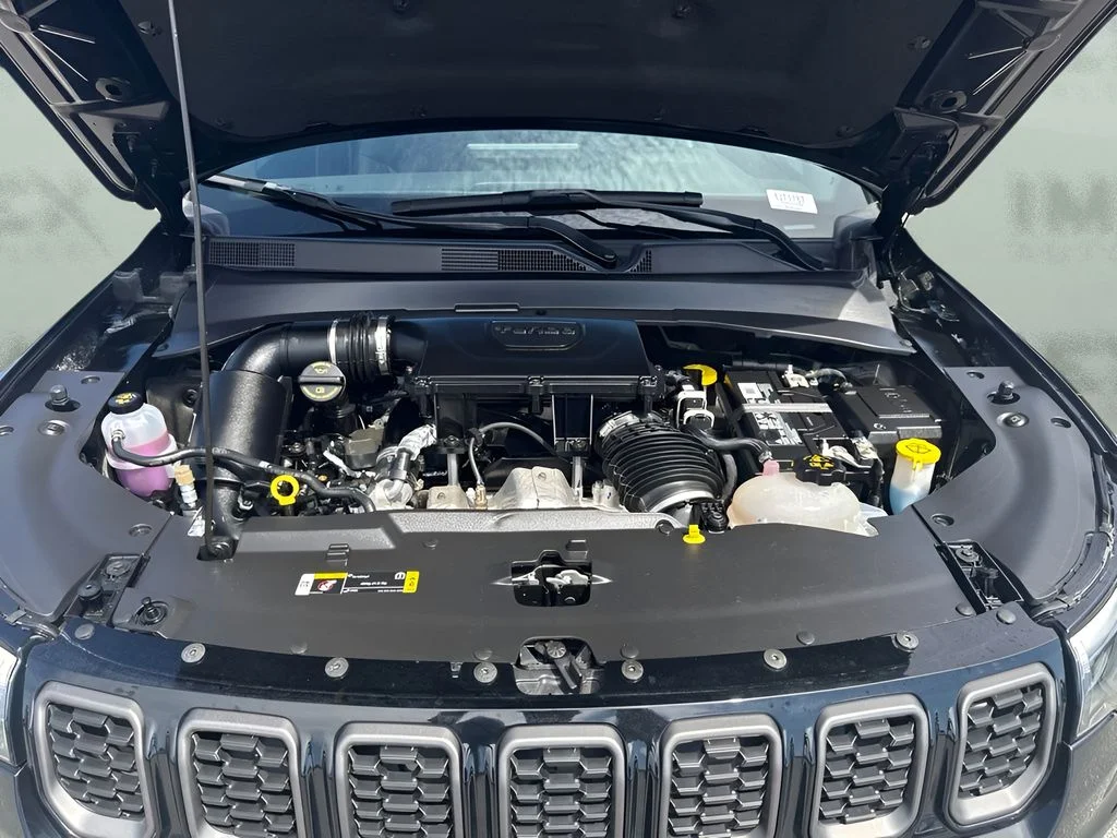 Used 2025 Black Jeep Limited image 29