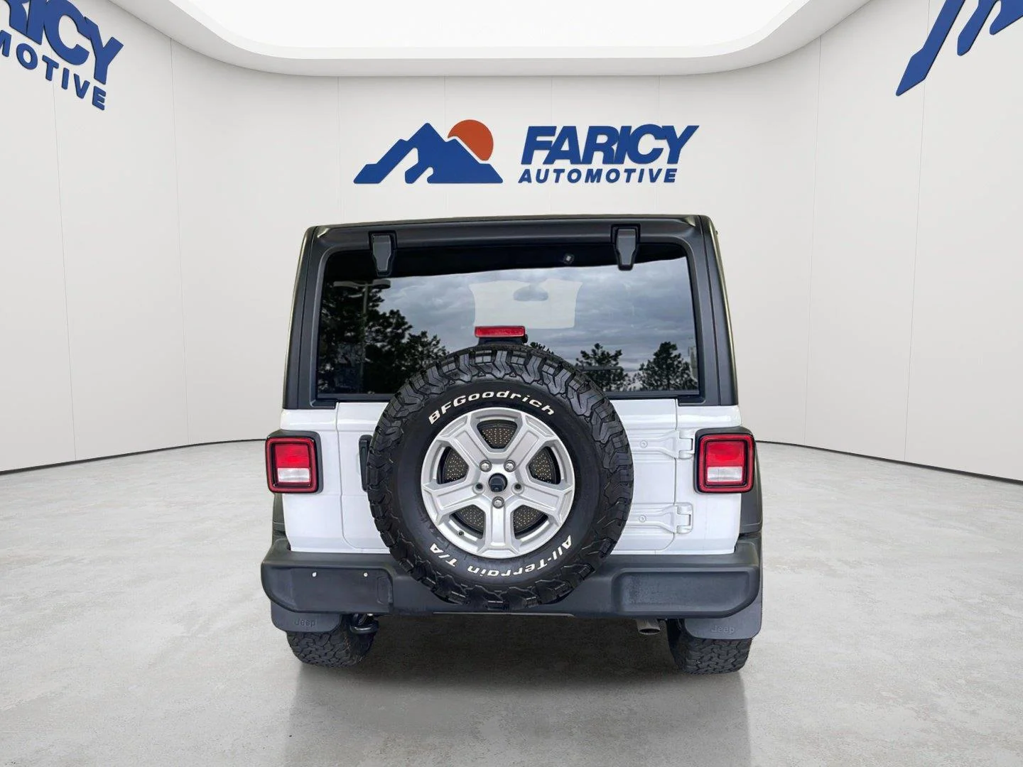 Used 2023 Bright White Clearcoat Jeep Sport S image 8