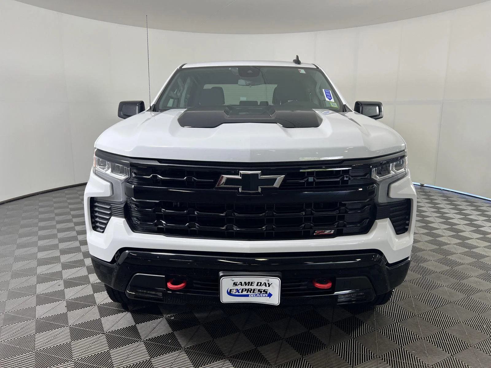 Used 2022 SUMMIT WHITE Chevrolet LT Trail Boss image 29