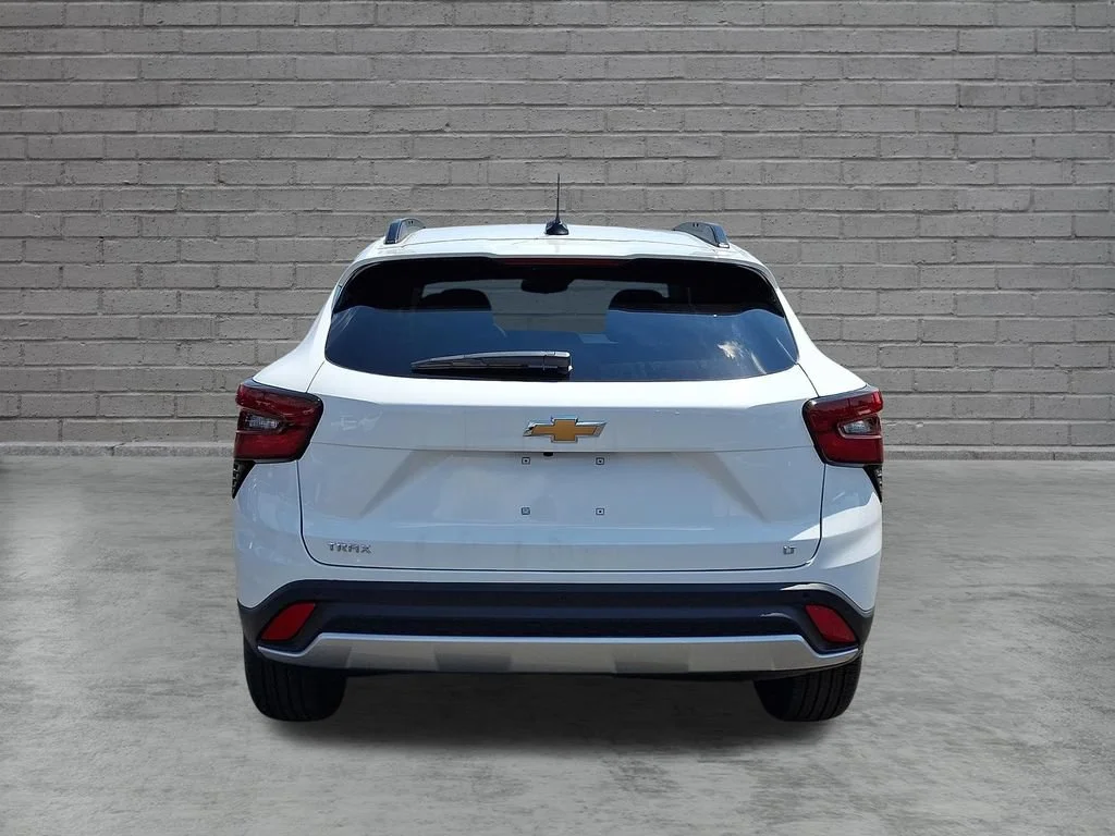New 2026 Summit White Chevrolet LT image 7