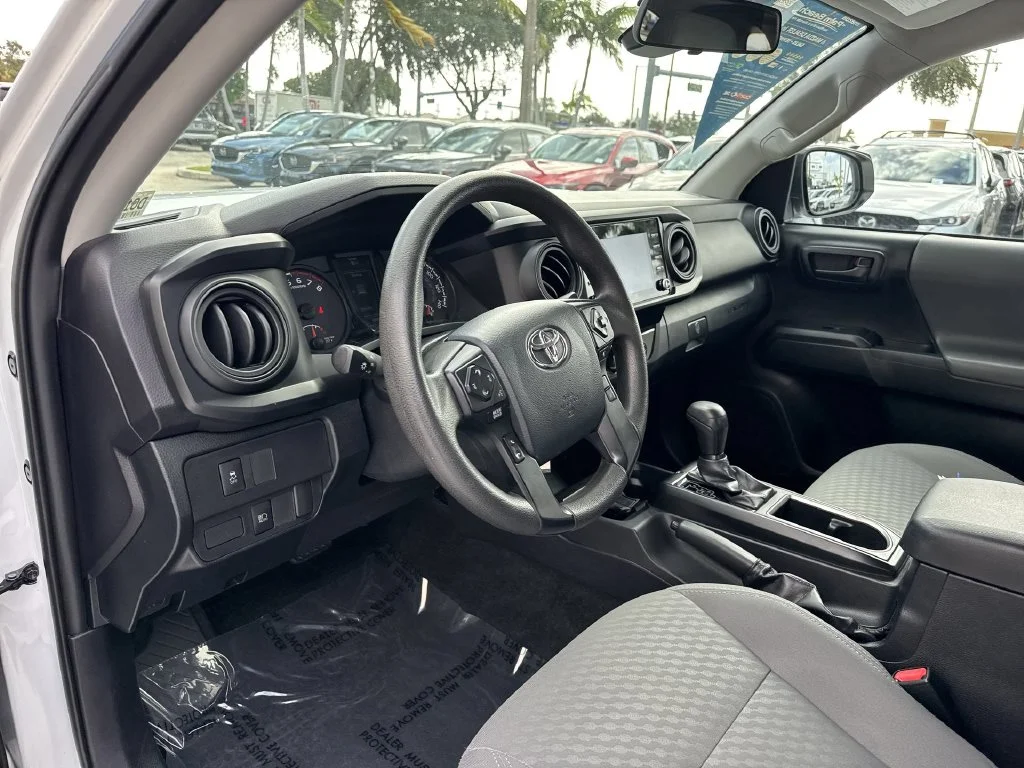 Used 2020 Super White Toyota SR image 17