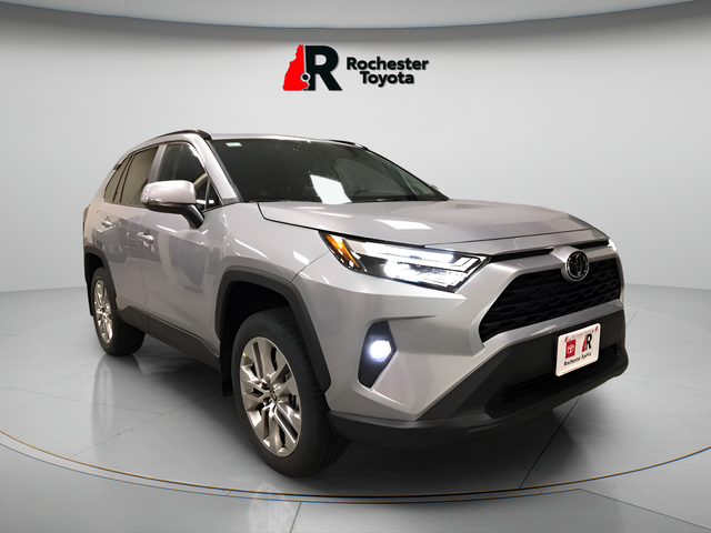 Certified Used 2025 Silver Toyota XLE Premium image 1