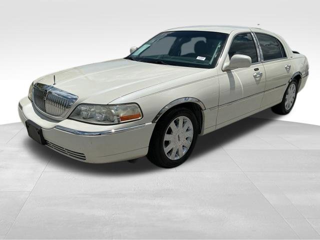 Used 2004  Lincoln Ultimate image 9