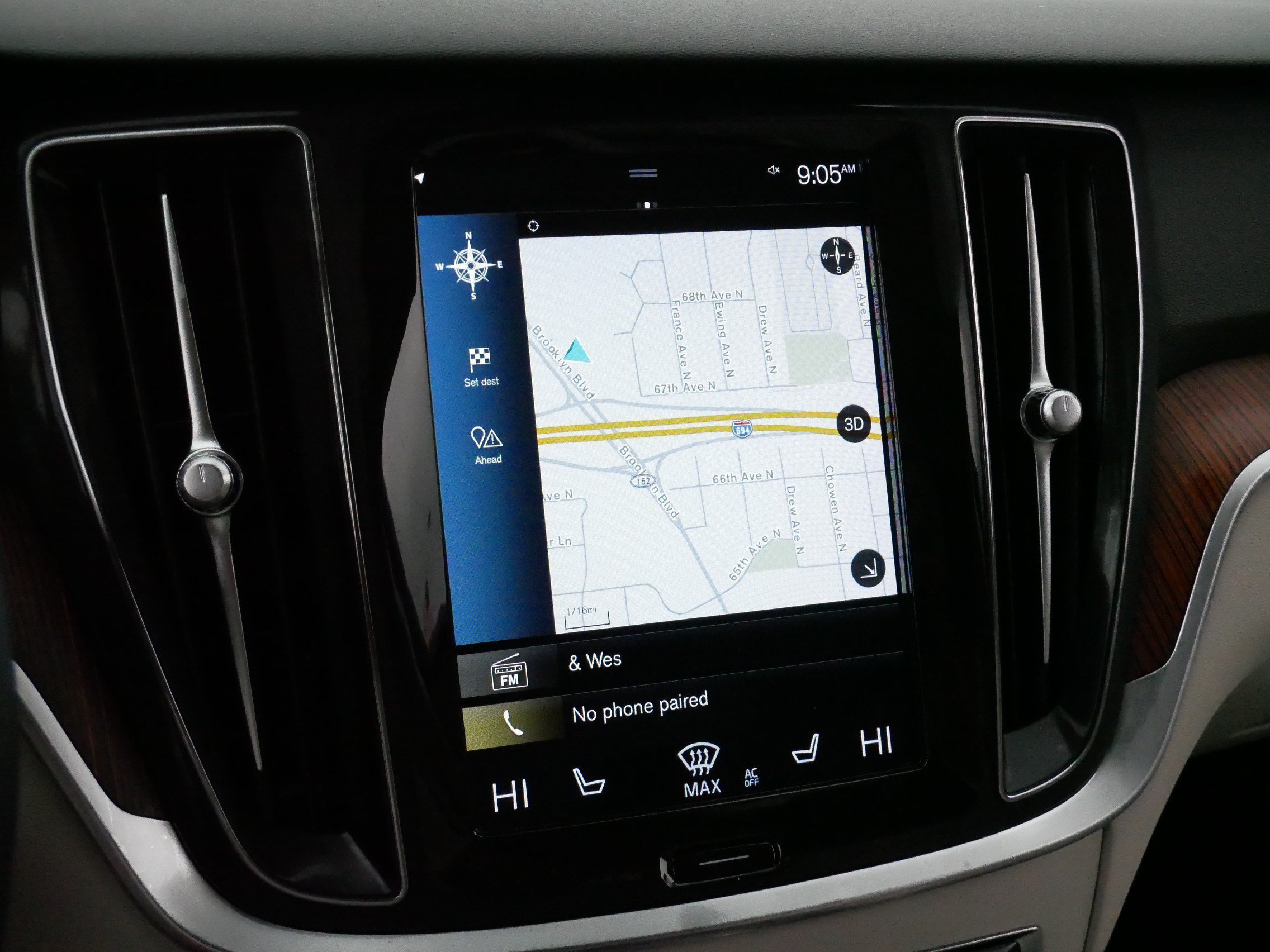 Used 2021 Osmium Grey Metallic Volvo Momentum image 22