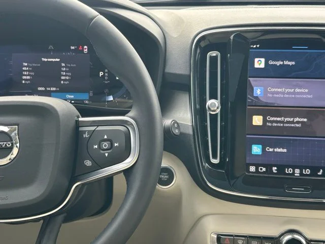 2024 Volvo XC40 Plus - Photo 15