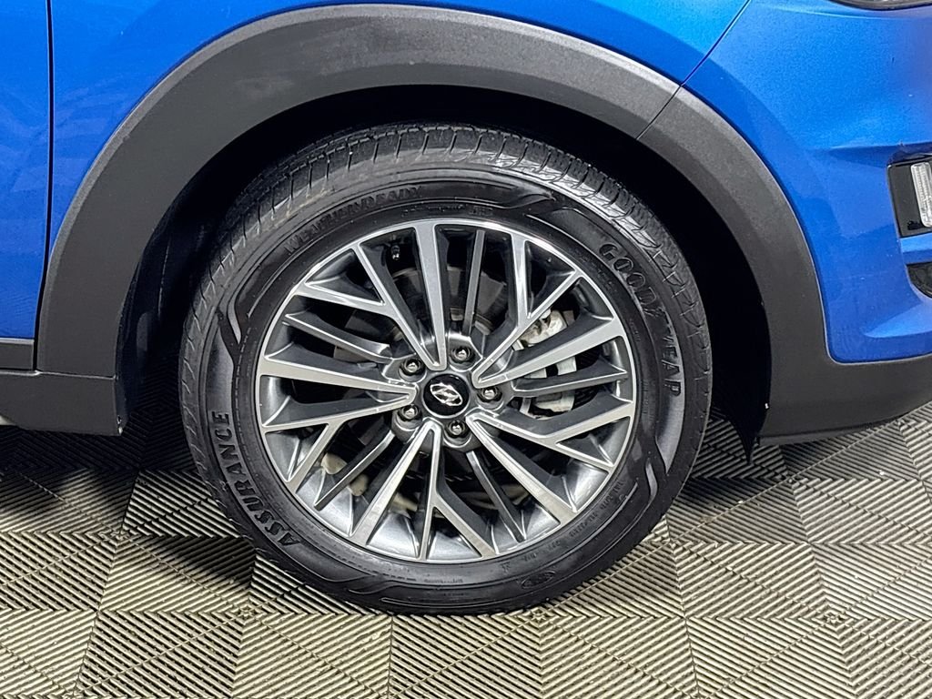 Used 2020 Aqua Blue Hyundai Limited image 22
