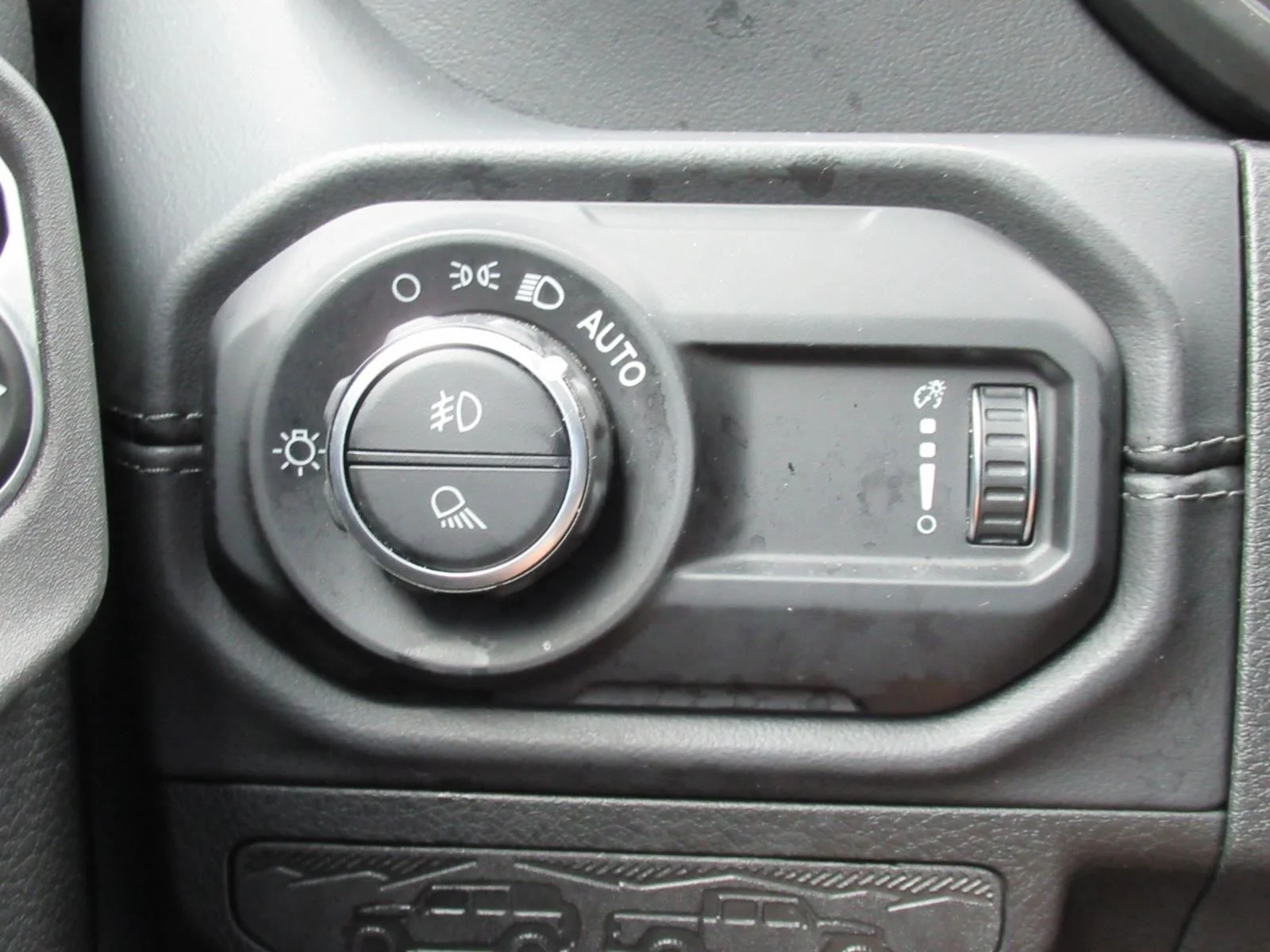 Used 2025 Gray Jeep High Tide image 24