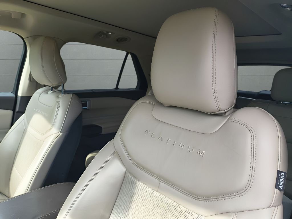 Used 2020 Star White Metallic Tri-Coat Ford Platinum 4WD image 20
