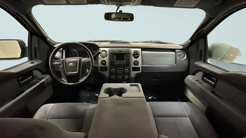 Used 2013 Blue Ford XLT image 7