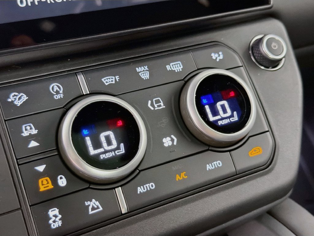 New 2026 Borasco Grey Land Rover X-Dynamic SE image 16