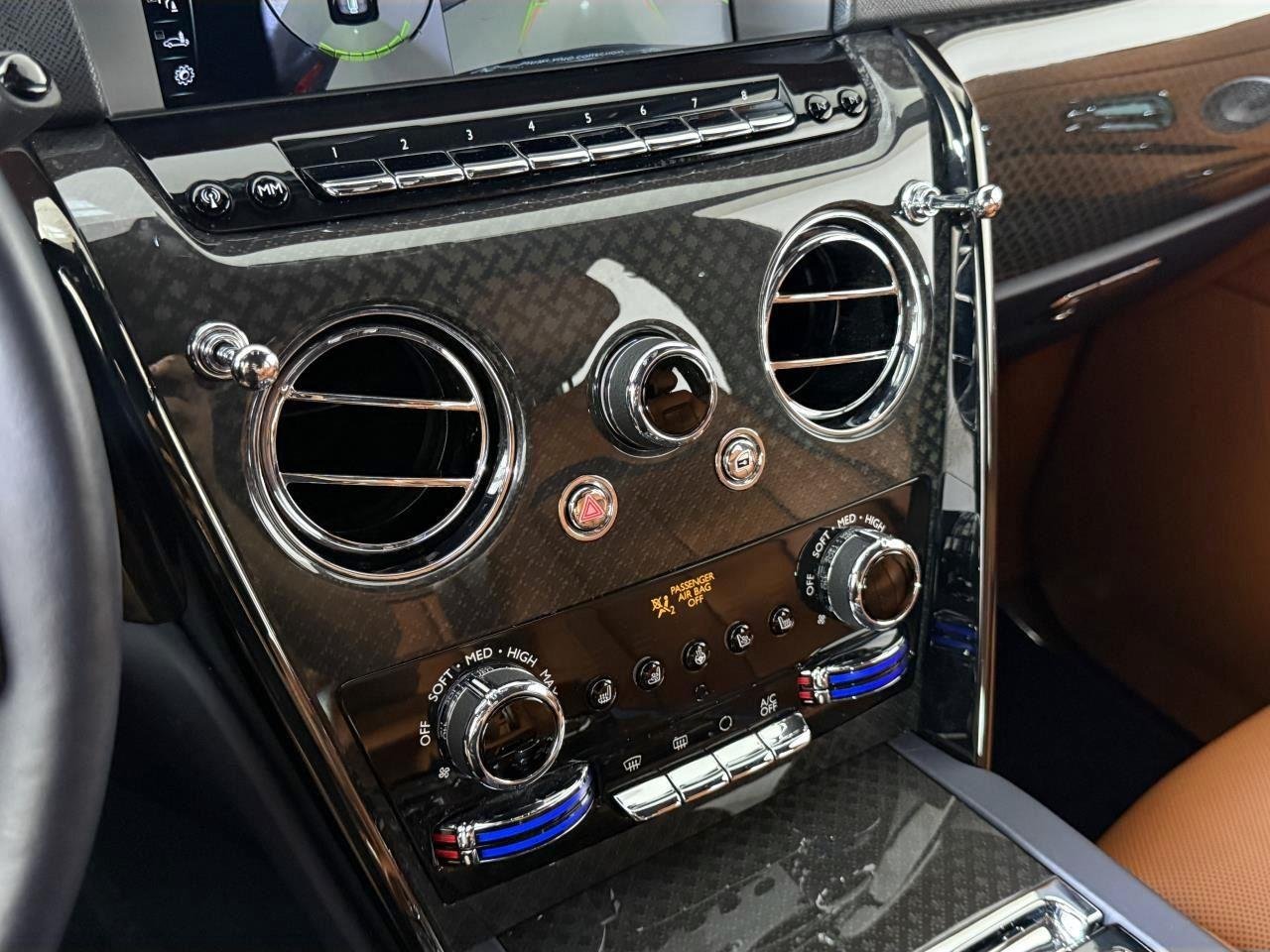 Used 2022 Midnight Blue Rolls-Royce Black Badge | Executive Rear Seating | Rear Entertainment image 22