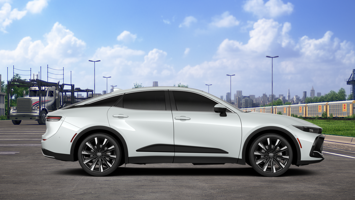 New 2026 Oxygen White Toyota Platinum image 35