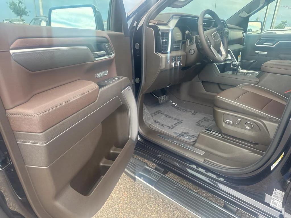 2026 GMC Sierra 1500 Denali - Photo 11