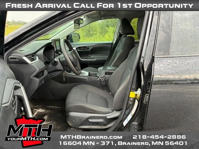 Used 2020 Black Toyota LE image 9