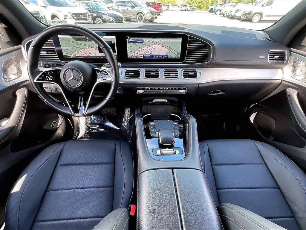 Used 2025 Cirrus Silver Metallic Mercedes-Benz GLS 450 image 21