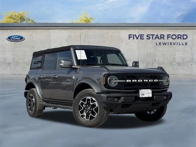 2021 Ford Bronco Outer Banks 4x4's photo