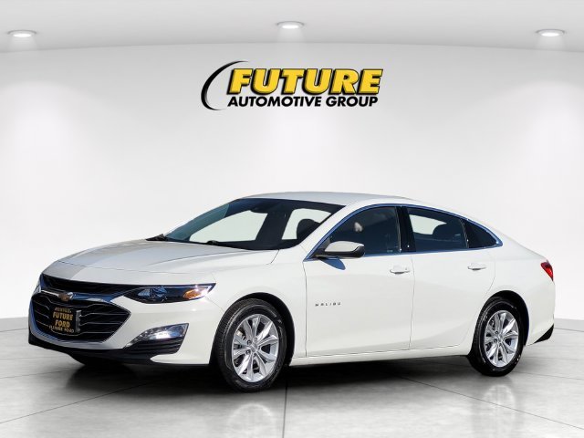 Used 2025 White Chevrolet LT image 5