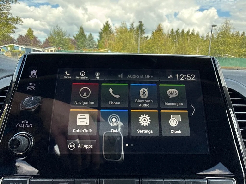 Used 2018 Forest Mist Metallic Honda Elite image 14