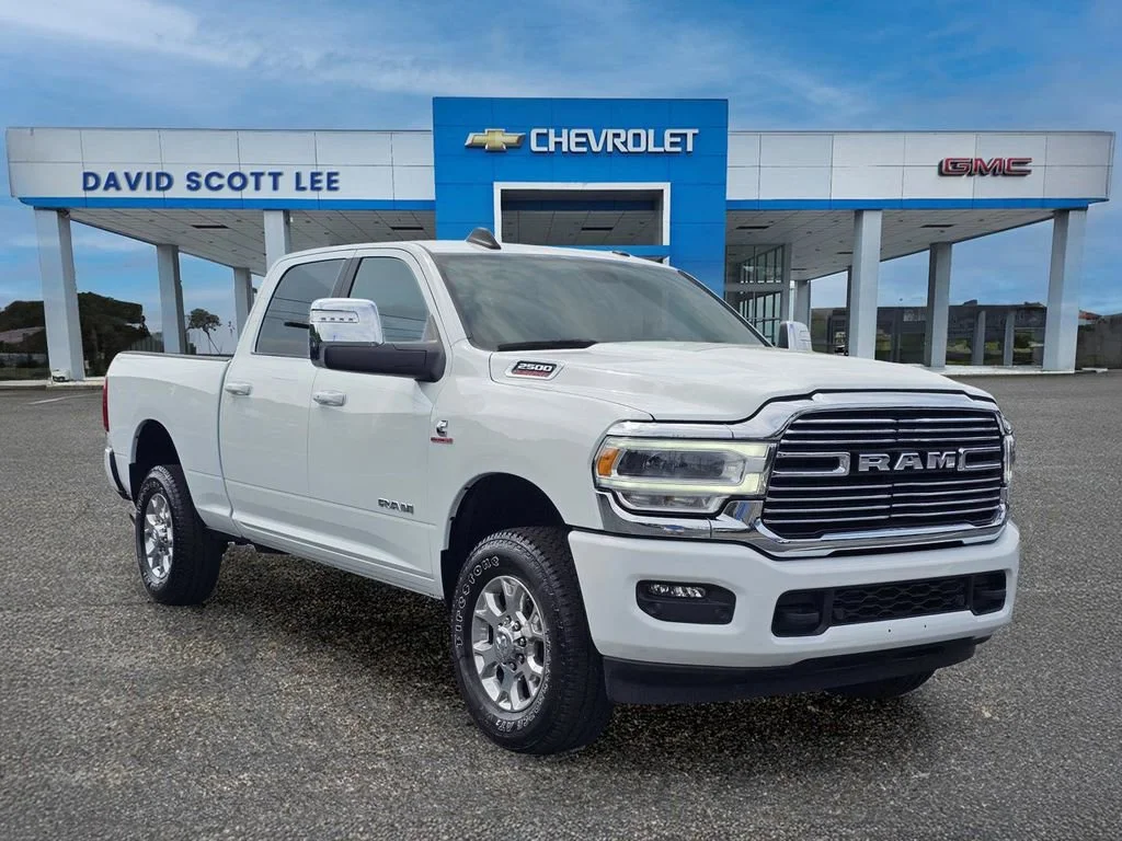 Used 2024  Ram Laramie image 5