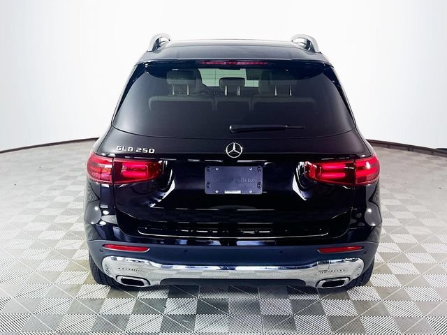 New 2026 Night Black Mercedes-Benz GLB 250 image 34