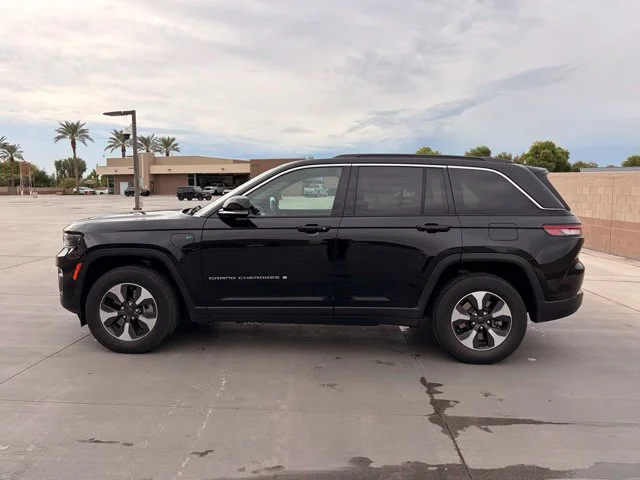 Certified Used 2024 Black Jeep 4xe image 10
