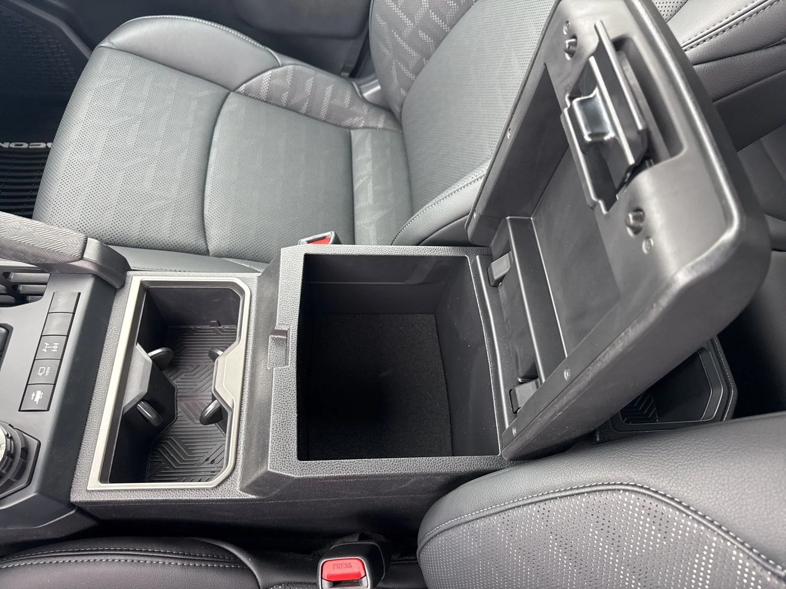 2025 Toyota Tacoma TRD Off Road - Photo 31