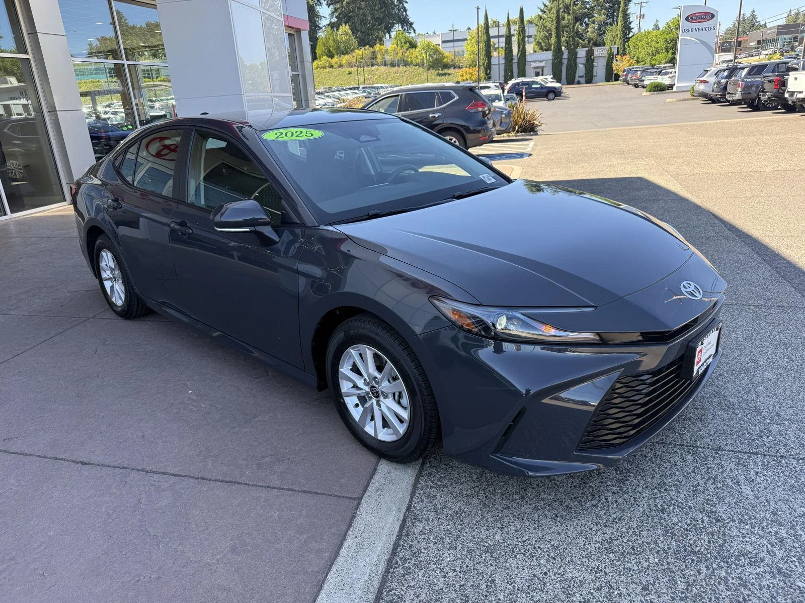 Used 2025 Underground Toyota LE image 8