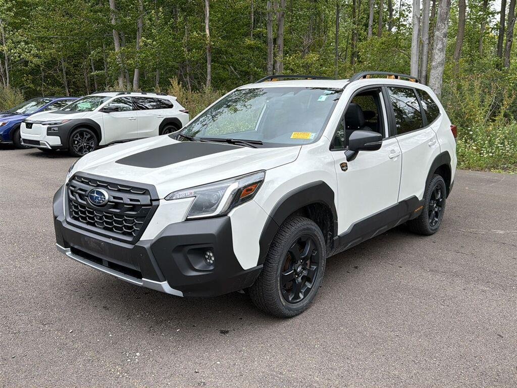 Used 2024 Crystal White Pearl Subaru Wilderness image 13