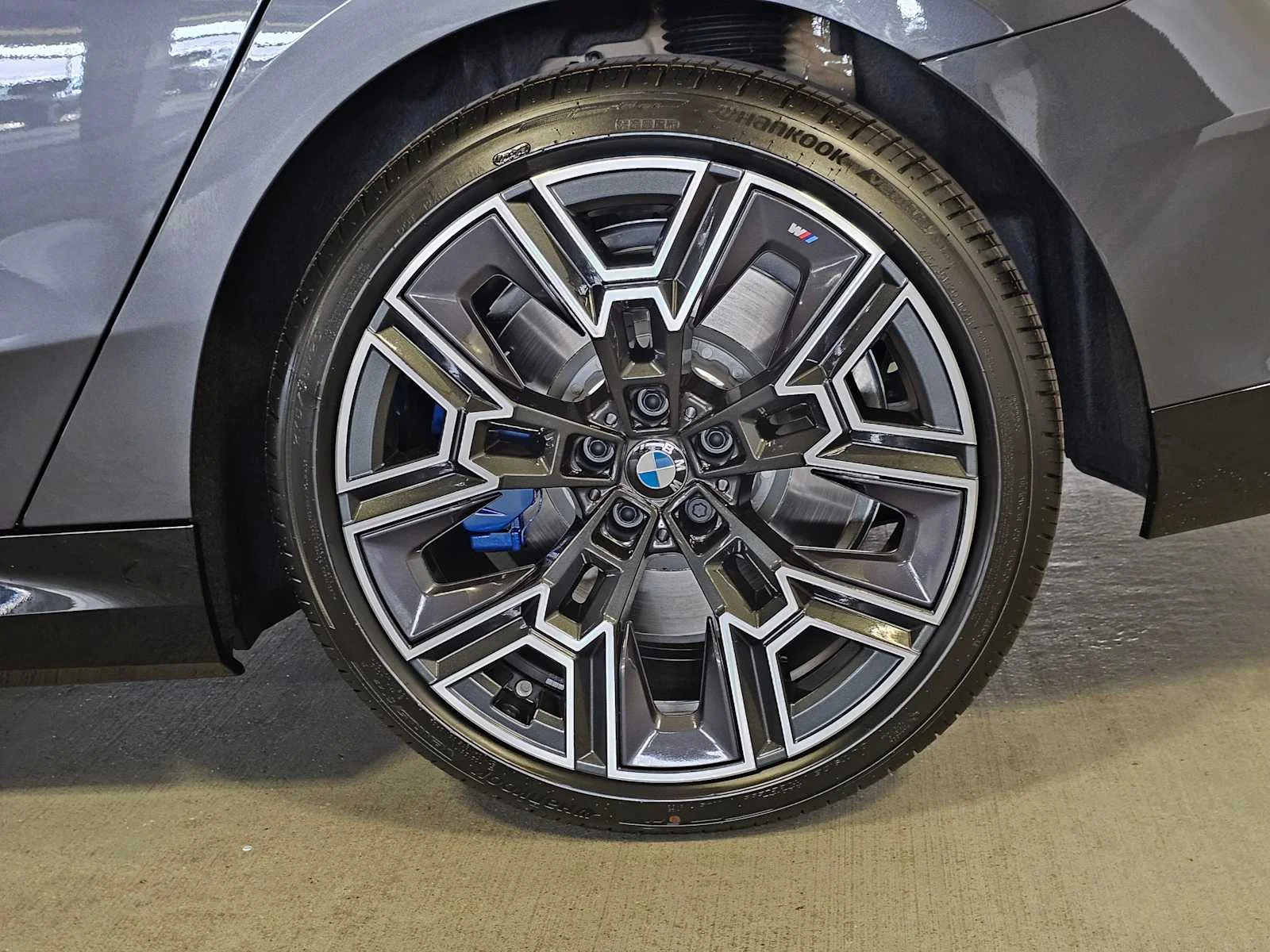New 2027 Dark Graphite Metallic BMW xDrive image 8