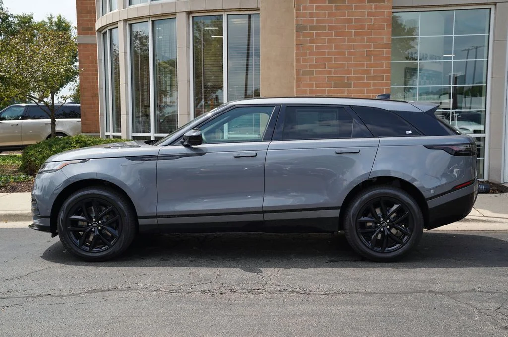 New 2026 Zadar Grey Land Rover P250 Base image 2