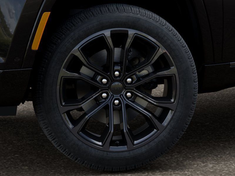 New 2026 High Gloss Black Exterior Paint Jeep Summit Reserve image 8