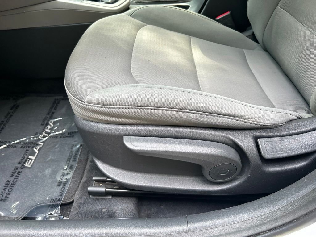 2017 Hyundai Elantra Eco - Photo 17
