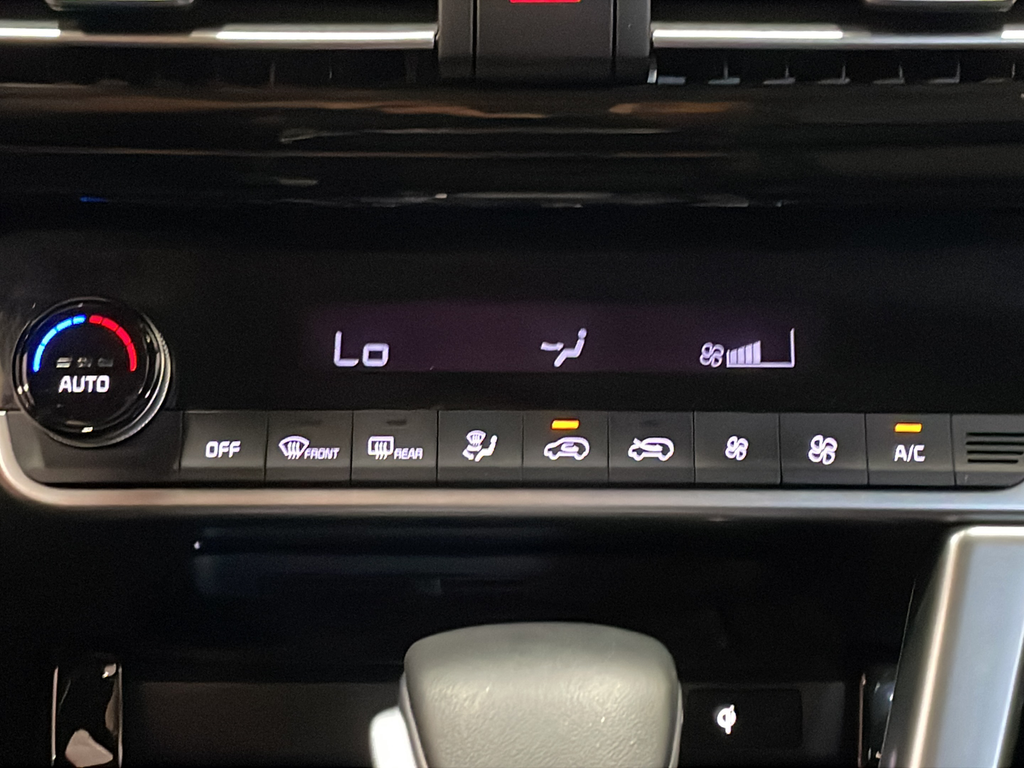 Used 2023 White Kia EX image 20