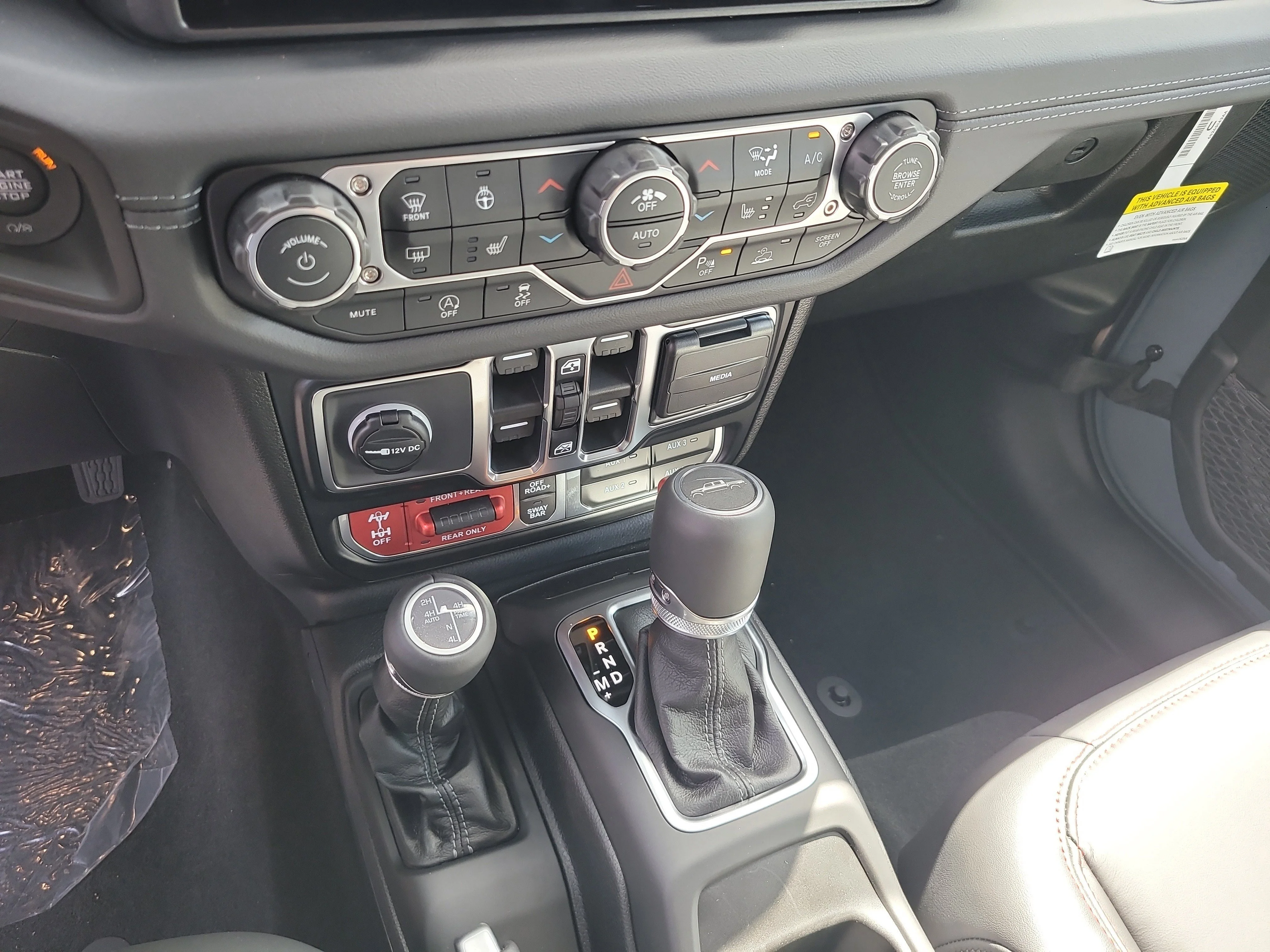 New 2026 Anvil Clearcoat Jeep Rubicon X image 18