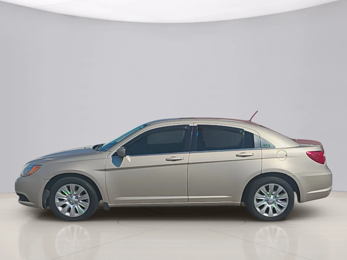 Used 2014 Gold Chrysler LX image 2