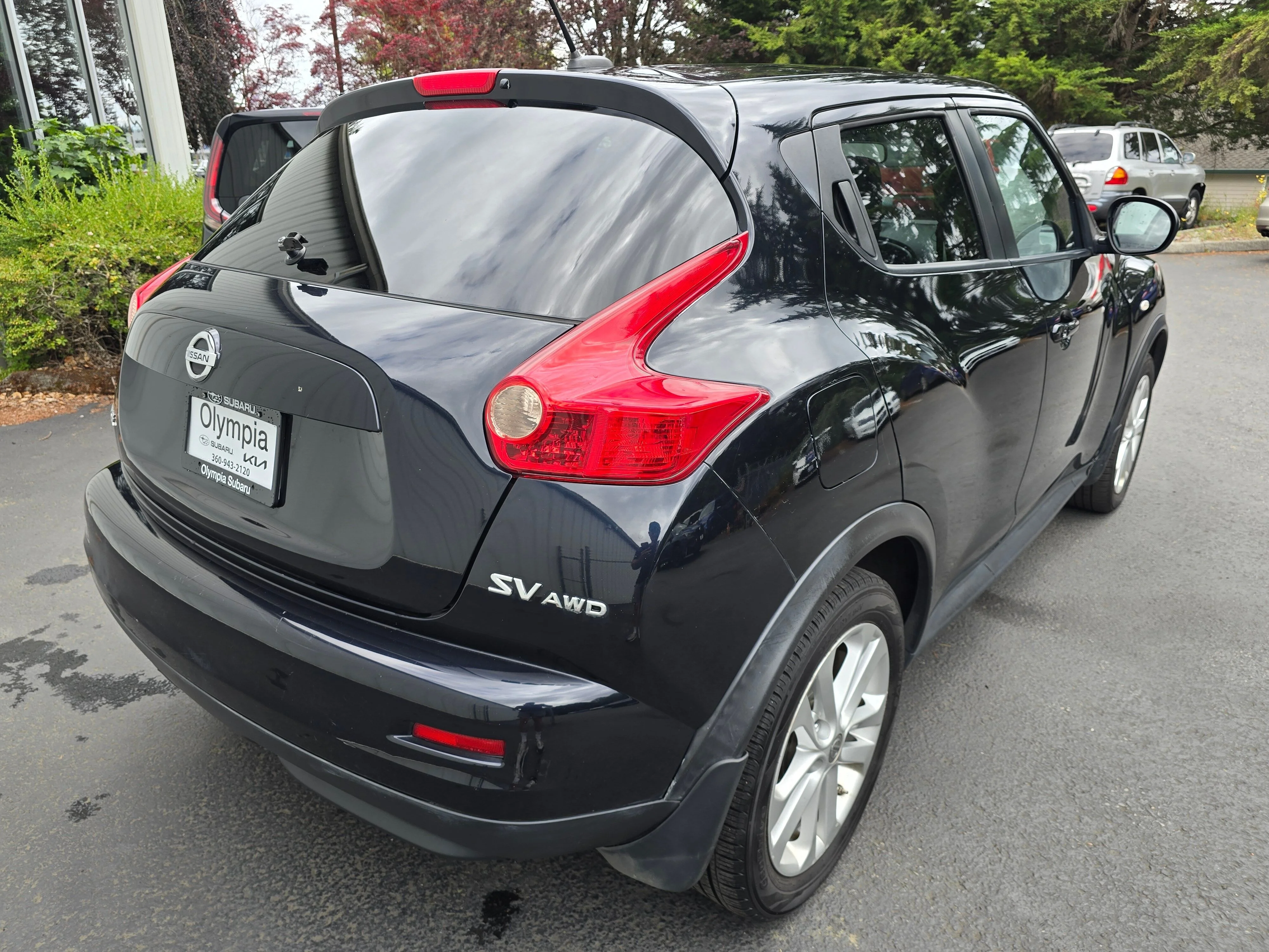Used 2013 Sapphire Black Nissan SV image 4