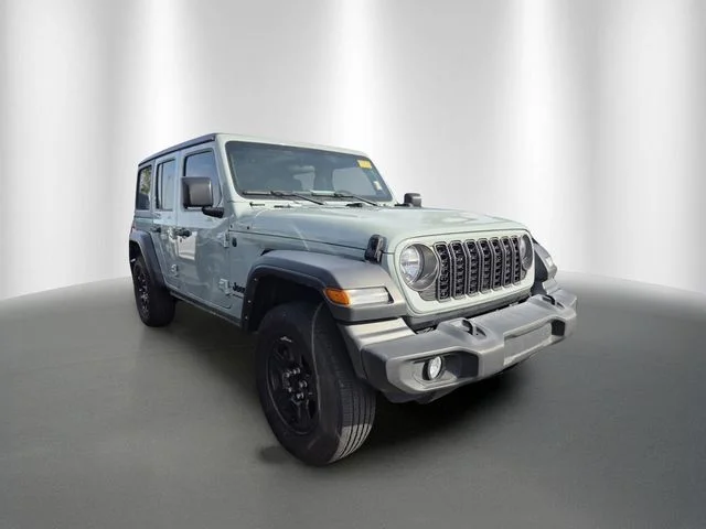 2024 Jeep Wrangler Sport's photo
