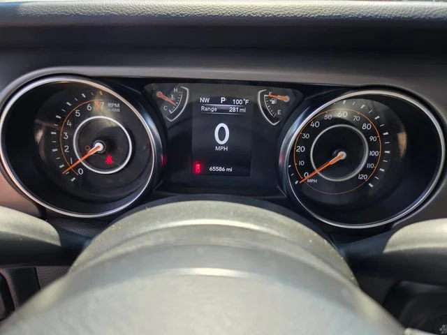 Used 2022 Green Jeep Sport image 34