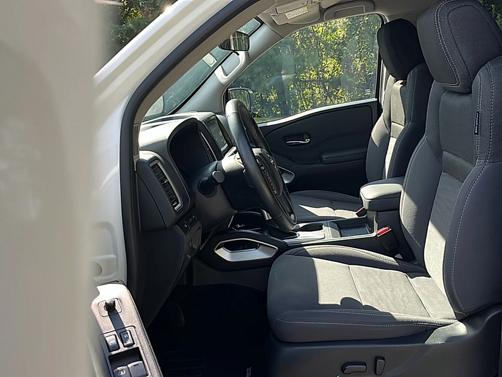 Used 2024 Glacier White Nissan Crew Cab SV 4x2 image 11