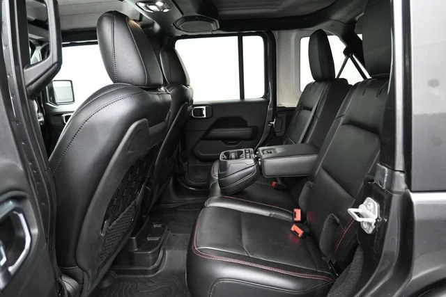 Used 2020 Granite Crystal Metallic Clearcoat Jeep Rubicon image 20