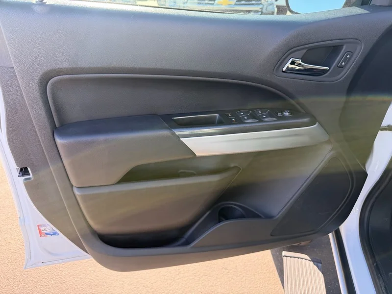 Used 2022 Summit White Chevrolet ZR2 image 18
