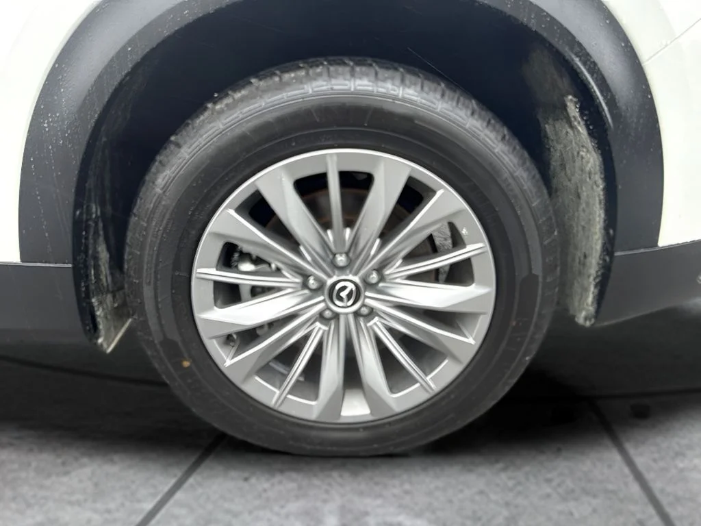 Used 2024 White Mazda Preferred image 23