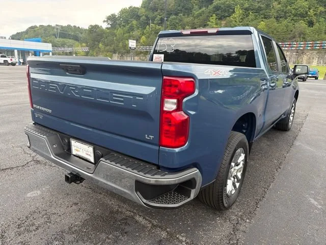 Used 2024 Lakeshore Blue Metallic Chevrolet LT (2FL) image 3