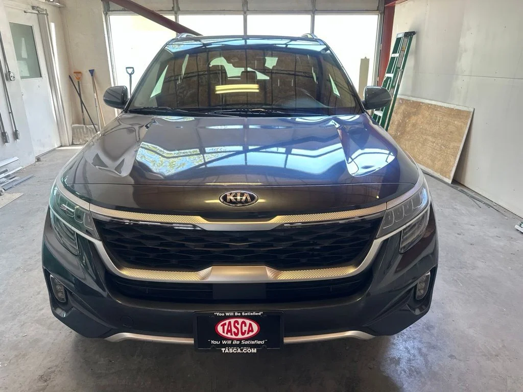 Used 2021 Gray Kia SX image 6