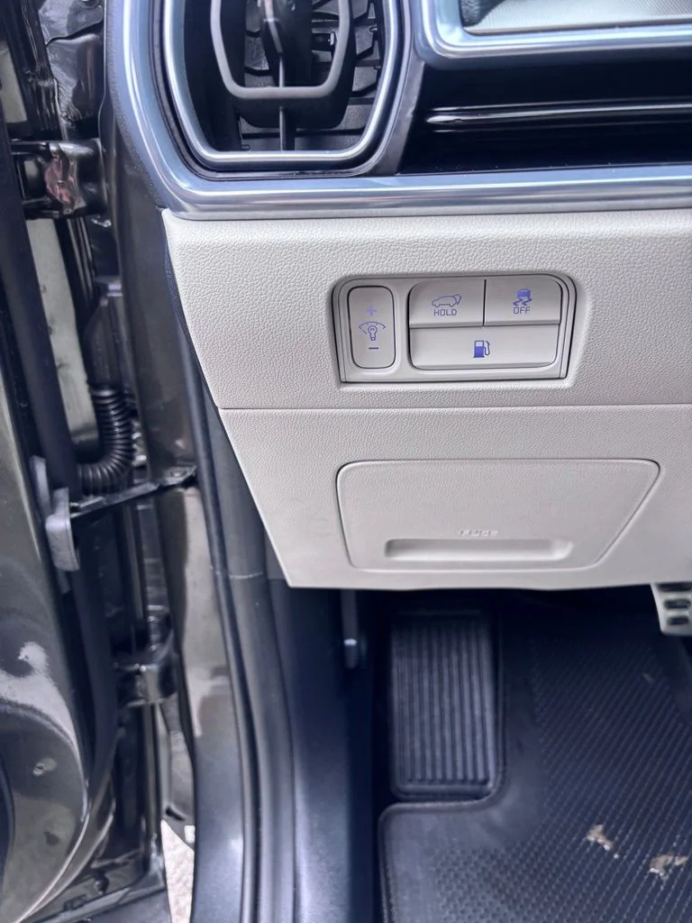 Used 2025 Gray Kia SX Prestige image 11