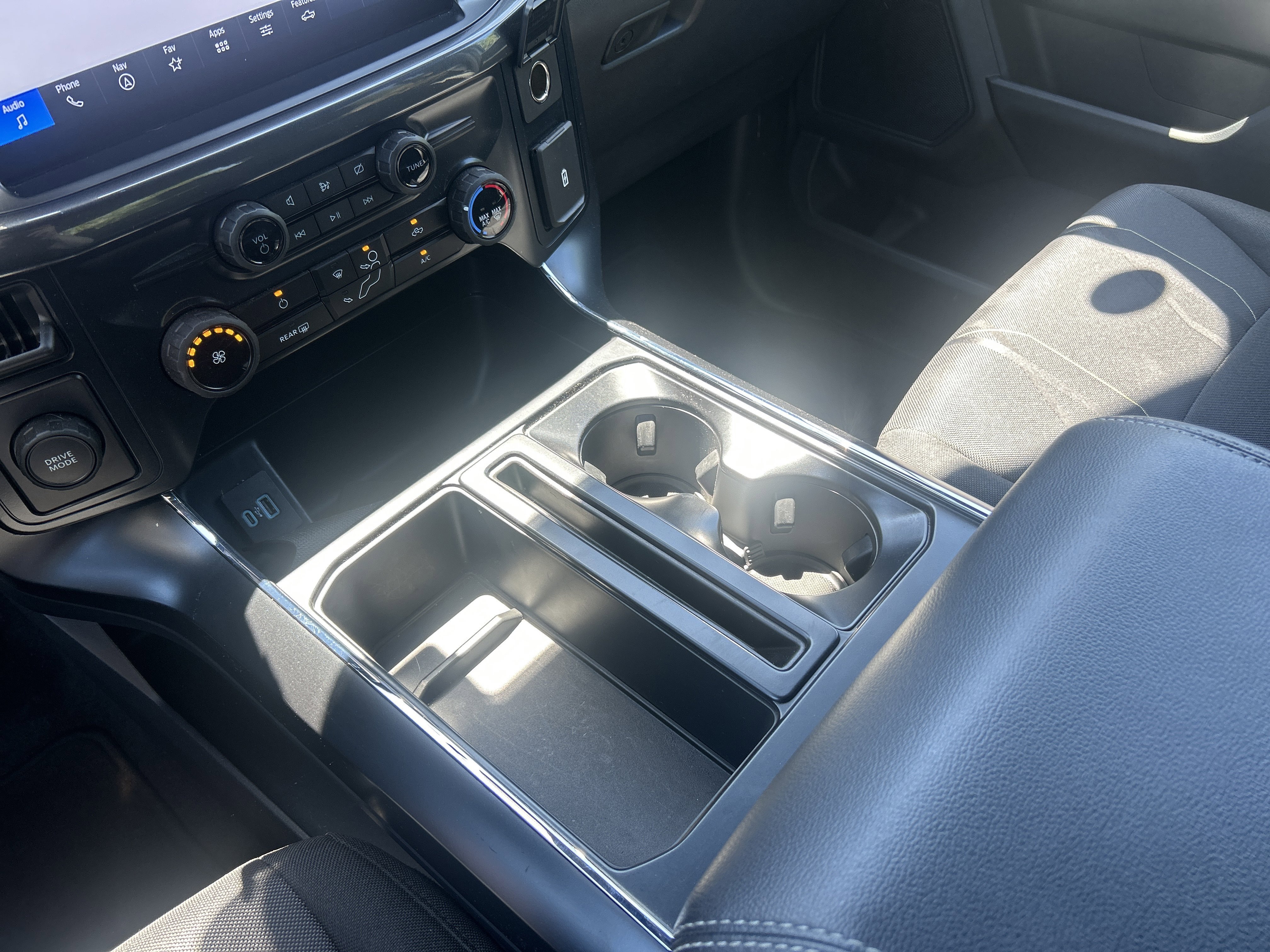 Used 2024 Oxford White Ford STX image 19
