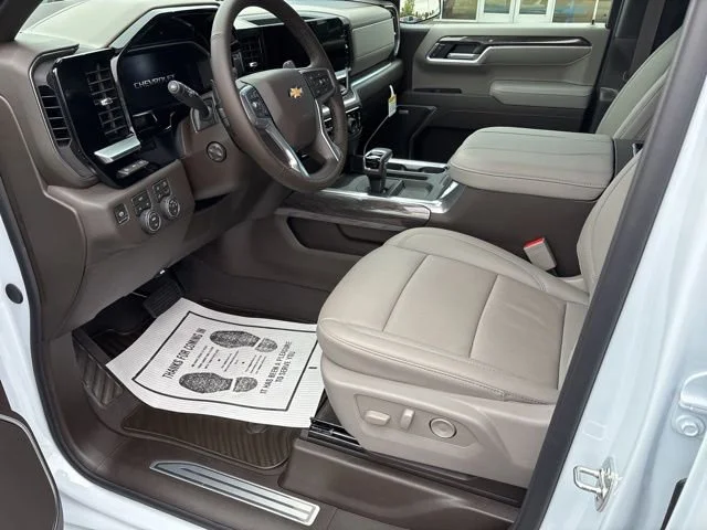 New 2026 Polar White Tricoat Chevrolet LTZ image 29