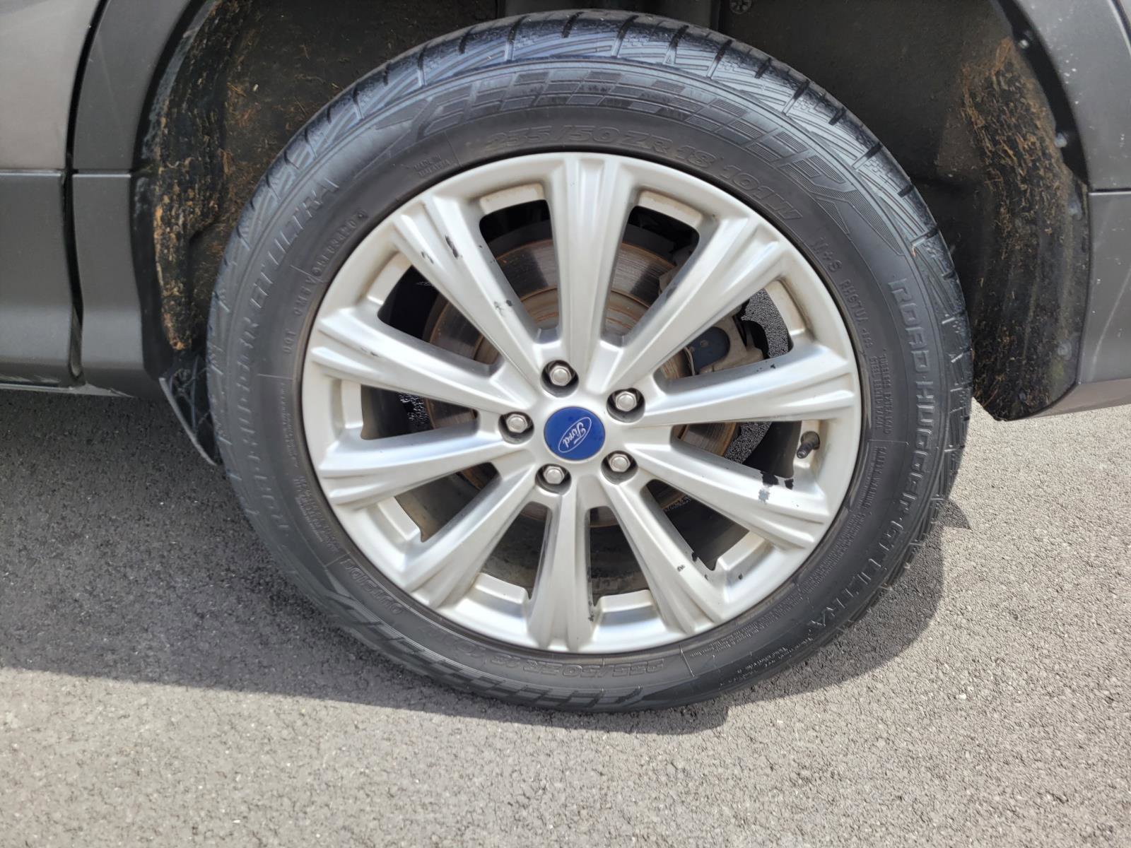 Used 2017  Ford Titanium image 9