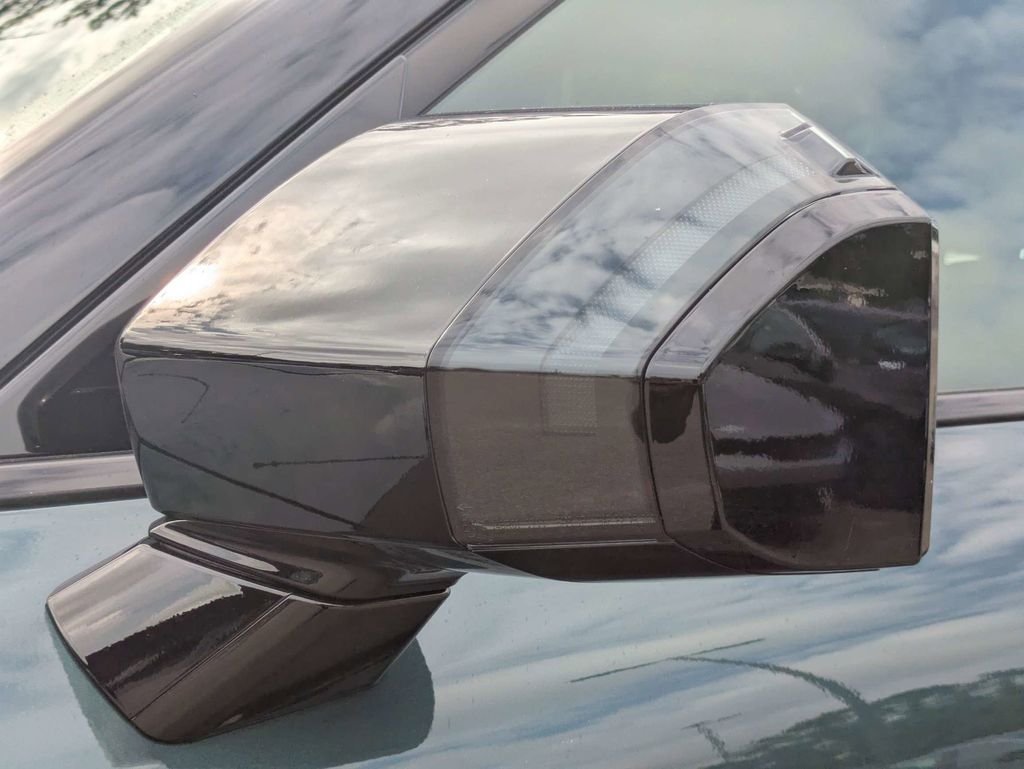 New 2027 Black Jade Green Kia X-Line EX image 12