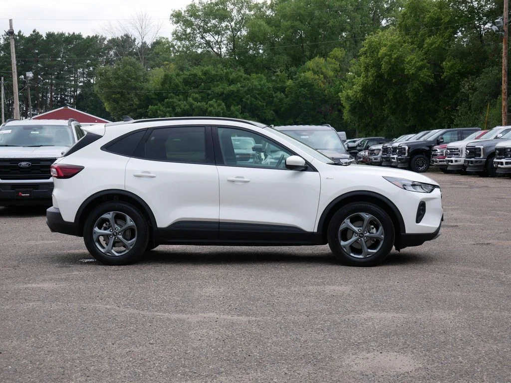 Used 2025 White Ford ST-Line Select image 2